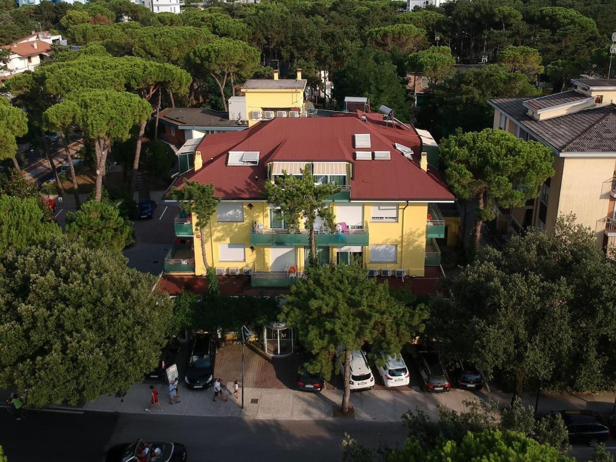 Villa Lucilla Lignano Sabbiadoro Exterior foto